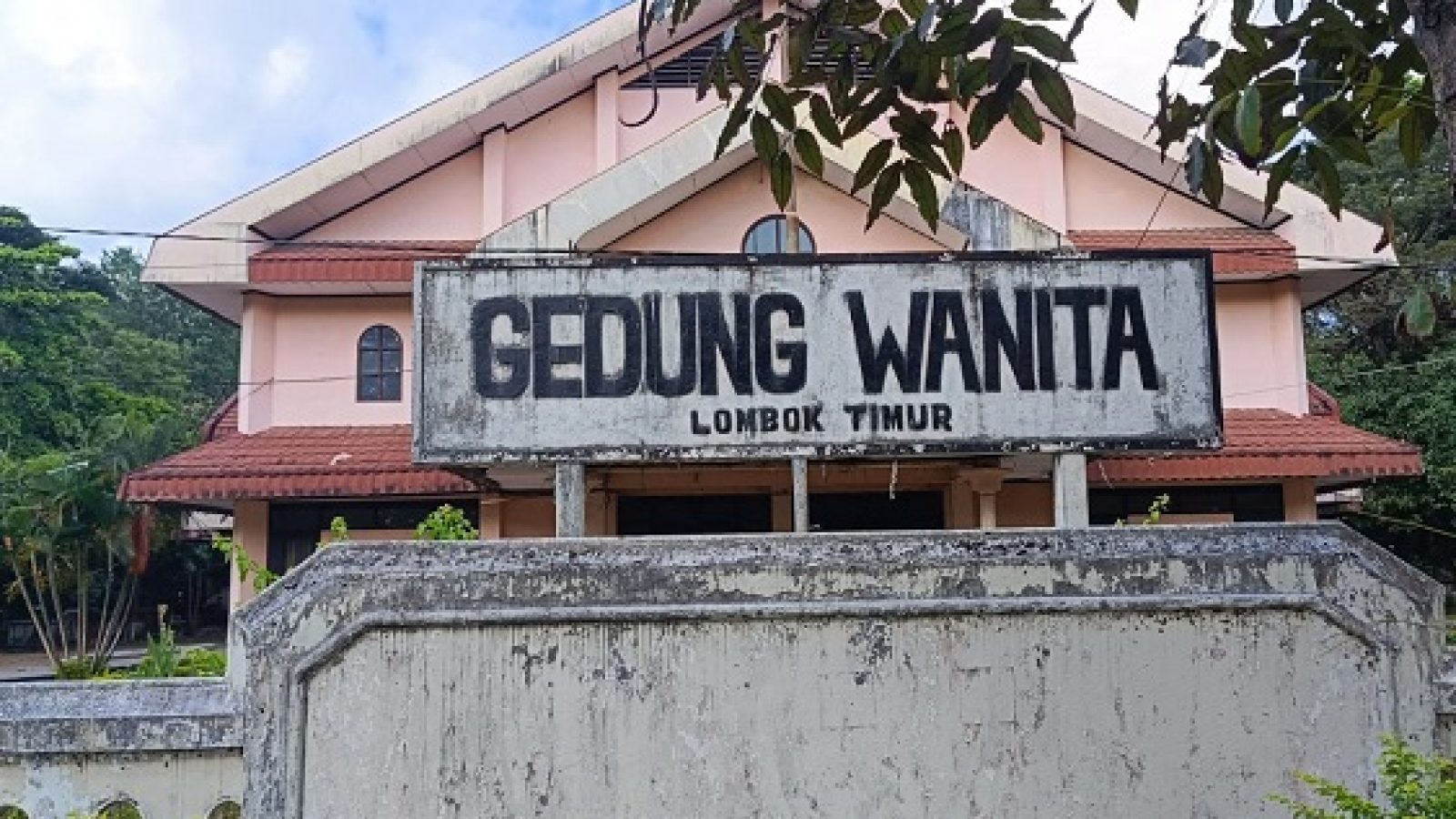 Pemkab Lotim Akan Sayembarakan Desain Gedung Wanita