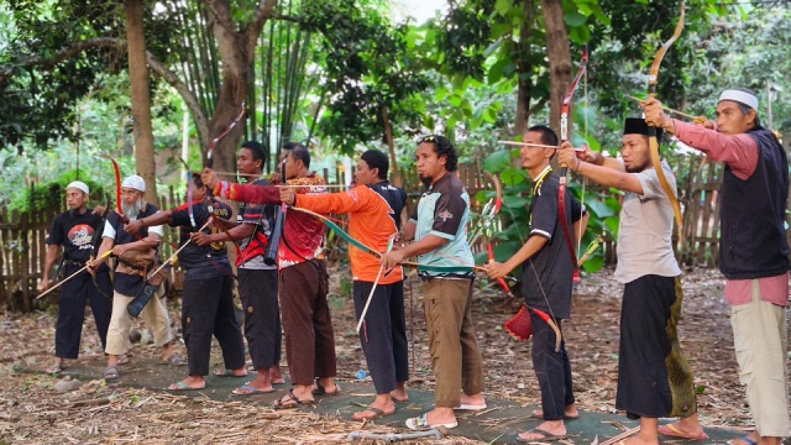 Sila Archery Sociaty Komunitas Panahan Tradisional dari Bima yang Harumkan Nama NTB di Ajang Fornas VIII