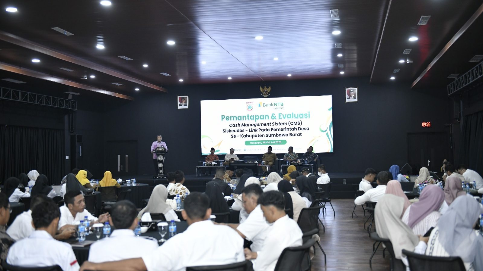 Bank NTB Syariah Gelar Pemantapan dan Evaluasi Penggunaan Siskeudes Bersama Pemkab Sumbawa Barat dan Berikan Apresiasi kepada 5 Pemerintah Desa Aktif