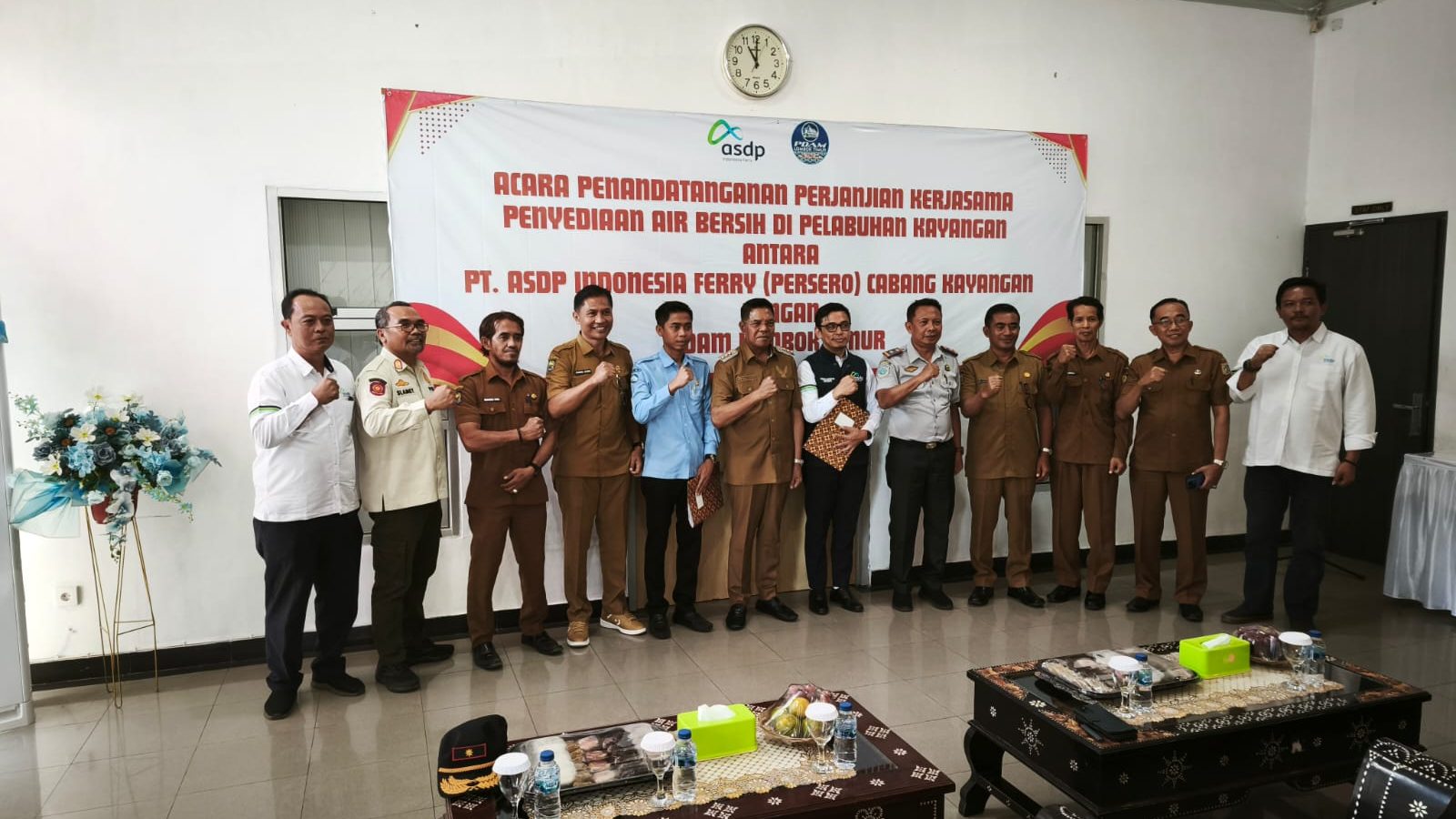 PDAM dan ASDP Kayangan Jalin Kerjasama, Bupati Tekankan Pemenuhan Air Bersih untuk Kapal Ferry