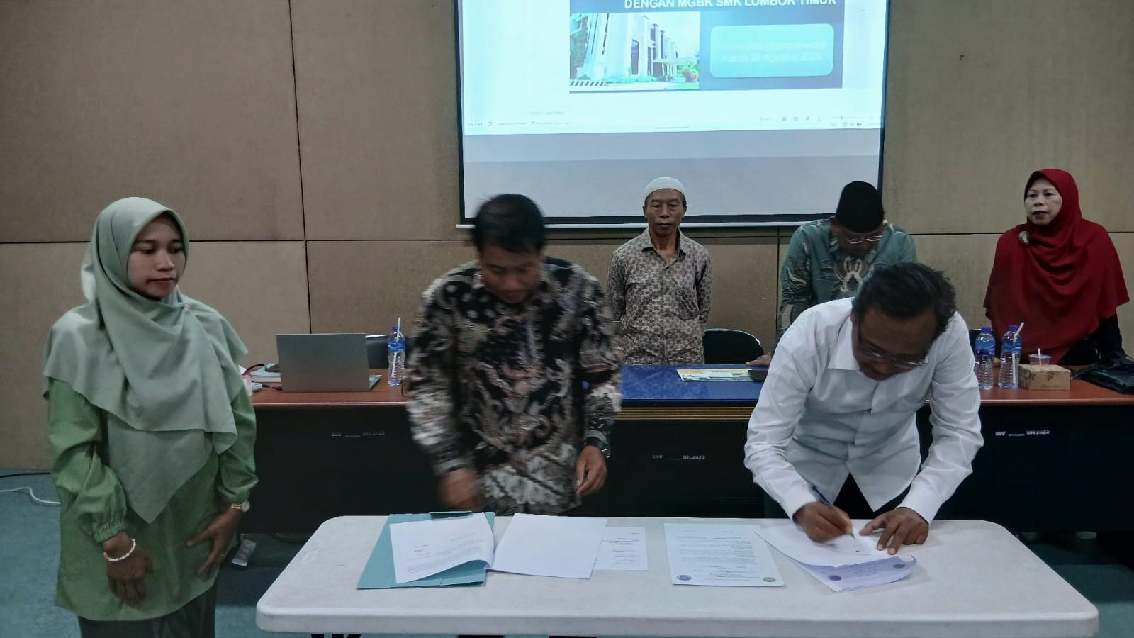 Perkuat Layanan BK, FIP Hamzanwadi Kerja Sama dengan MGBK