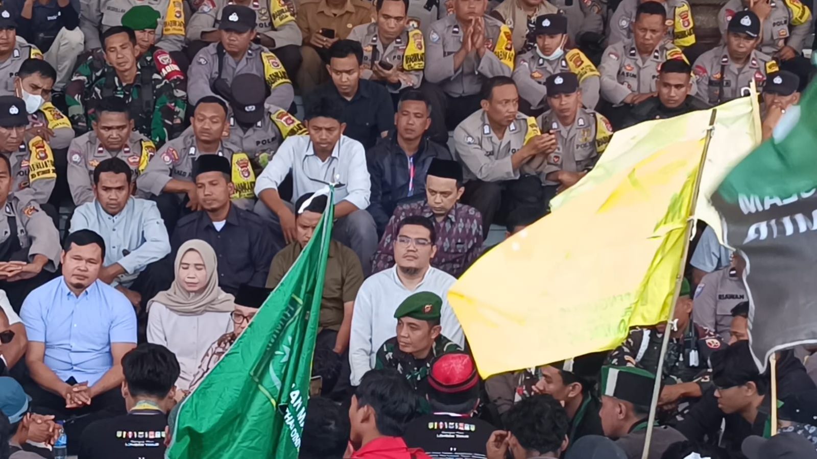 Soal Tuntutan Mahasiswa Yang Demo, Ini Komitmen Ketua Fraksi Perindo DPRD Lombok Timur