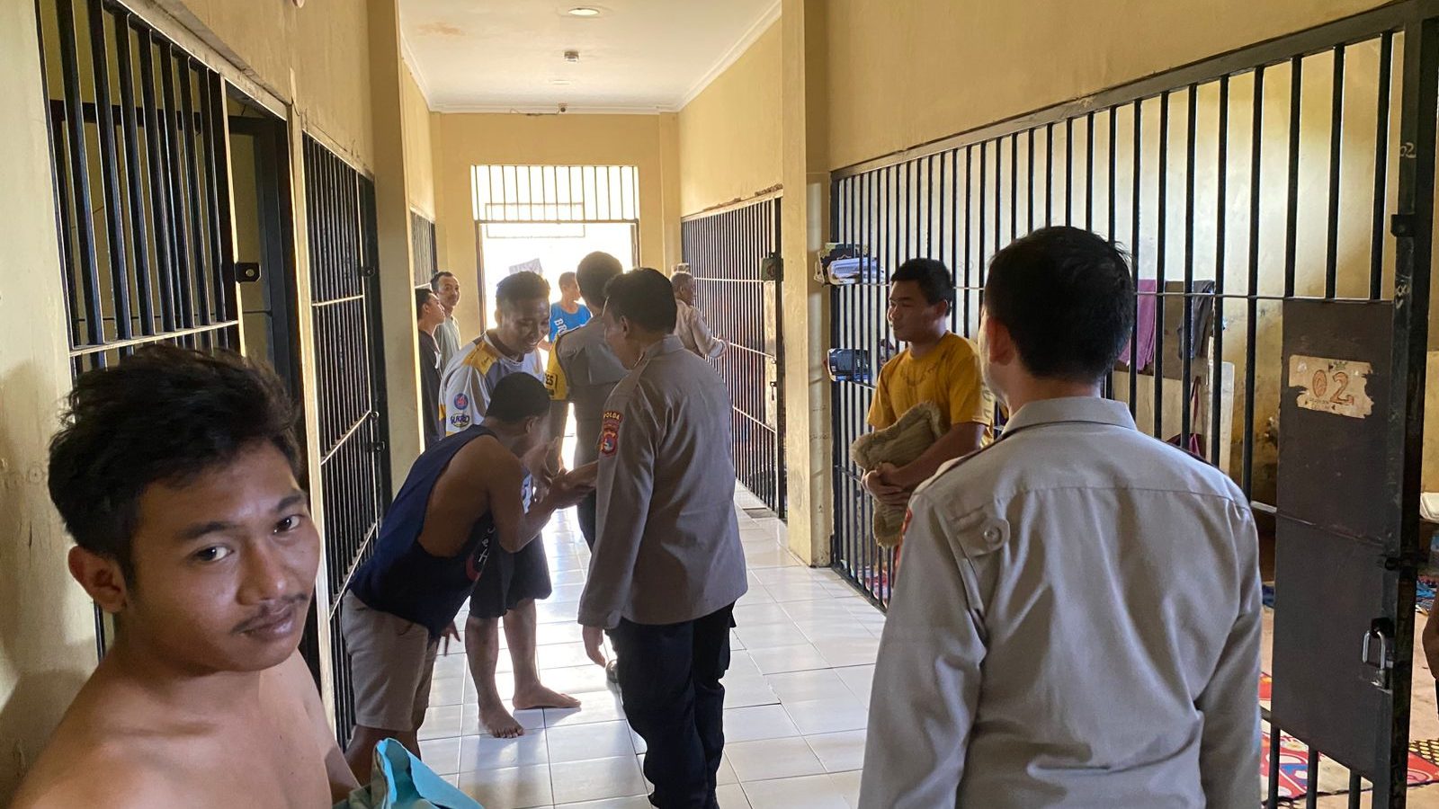 Kapolres Lombok Utara Dampingi Kabid Dokkes Polda NTB Laksanakan Pengecekan Tahanan di Rutan Polres