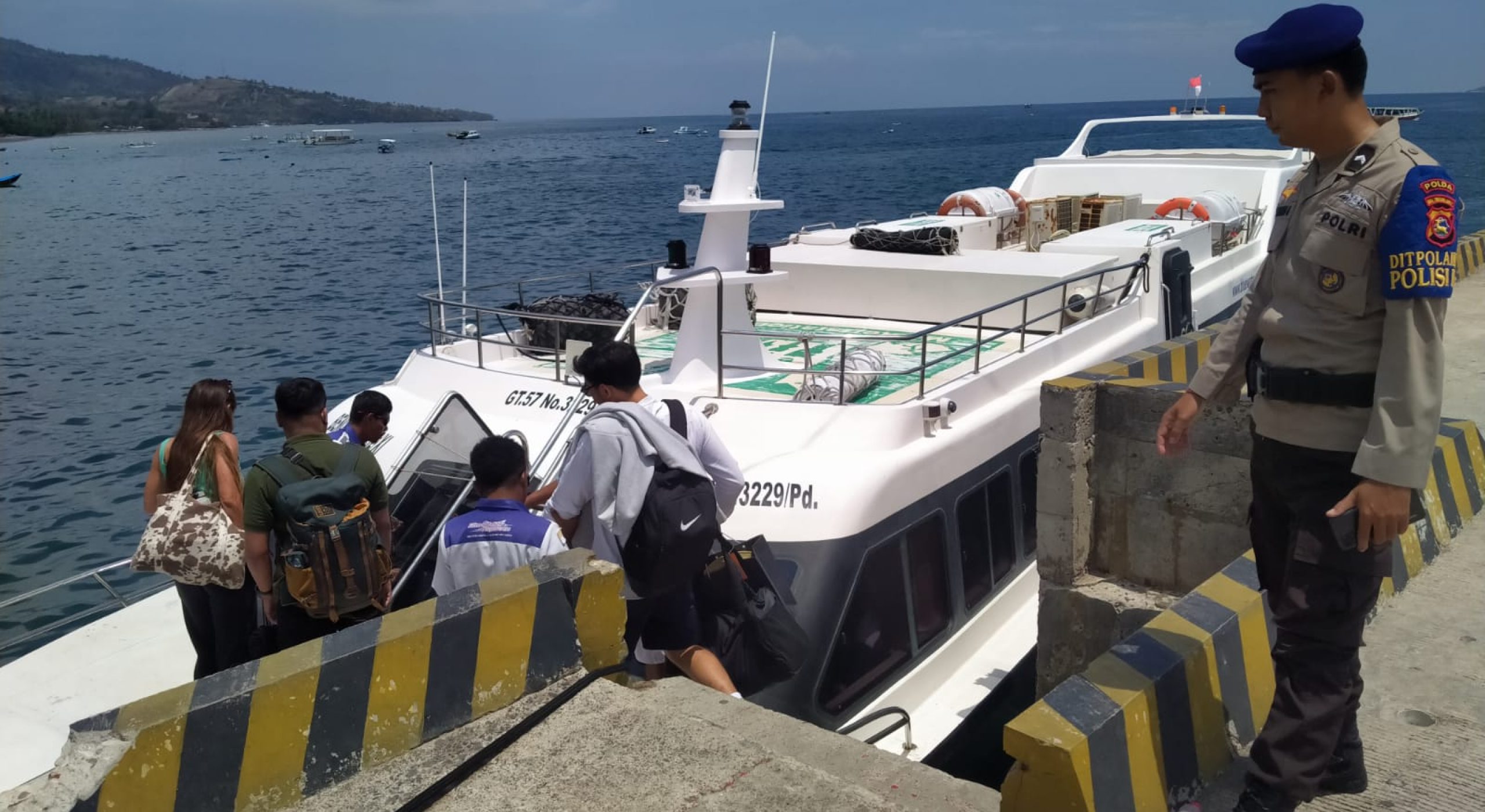 Polairud Polda NTB Perkuat Keselamatan  Laut Lombok Utara.