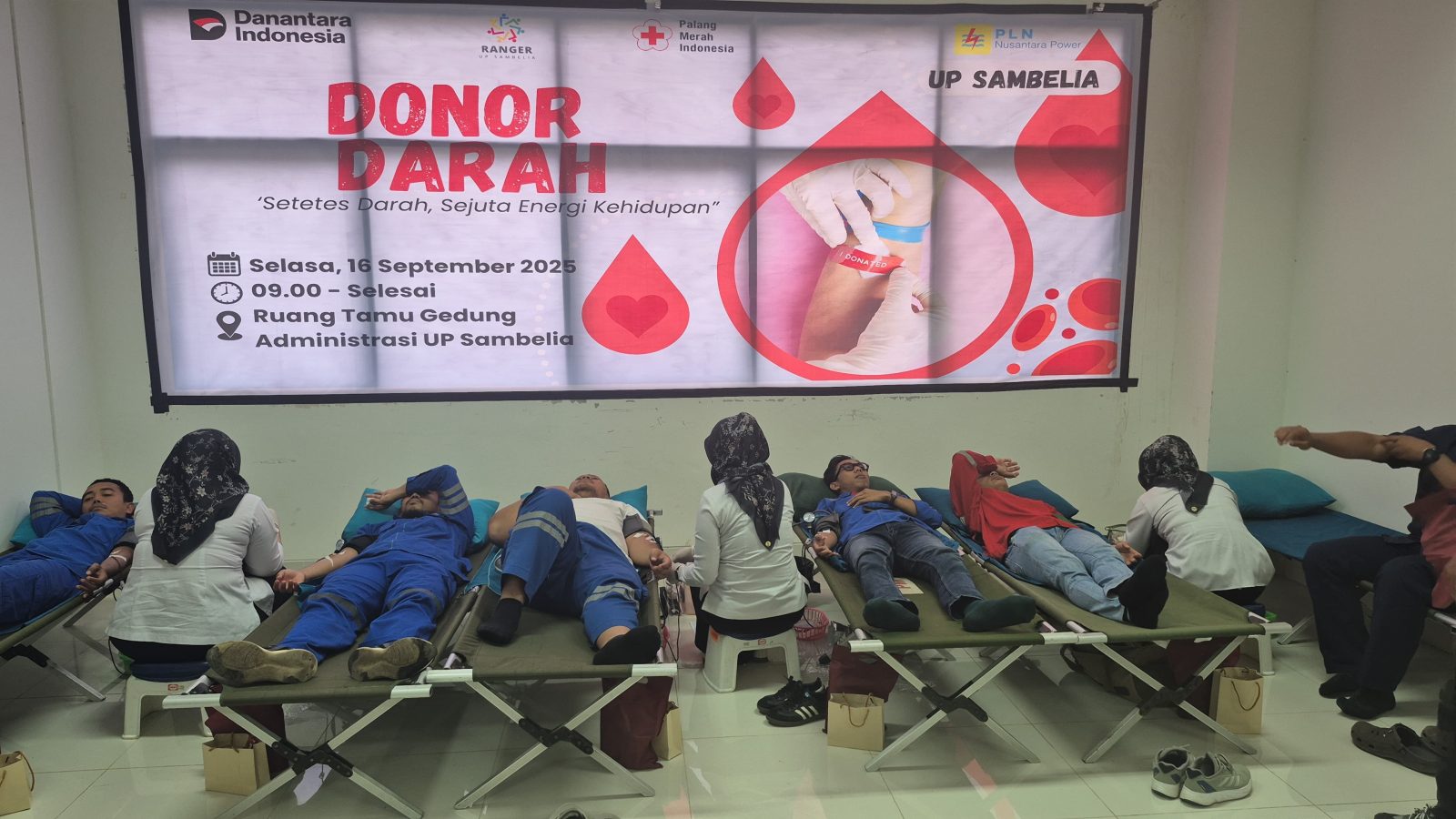 PLN Nusantara Power UP Sambelia Gandeng PMI Lombok Timur Gelar Aksi Donor Darah