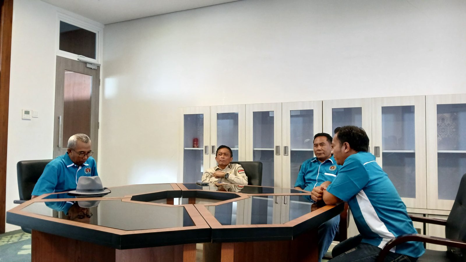 Belum Miliki Kepengurusan di Loteng, PWI NTB Silaturahmi ke Bupati 