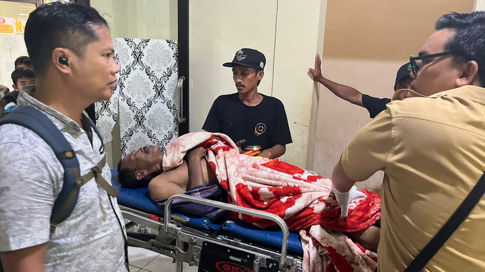 Diduga Tersengat Listrik, Kakek di Sakra Timur Ditemukan Meninggal 