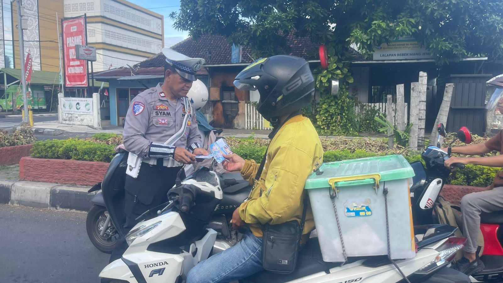 Ops Zebra Rinjani 2025: Polda NTB Gencarkan Sosialisasi Tertib Berlalu Lintas 