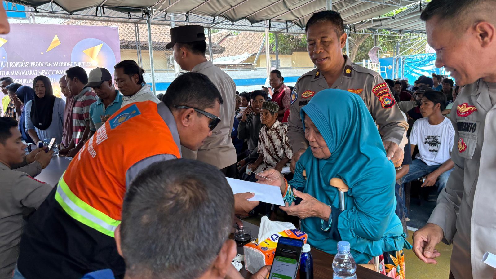 Polda NTB Lakukan Pendampingan Lanjutan Pembagian SHU Koperasi Salonong Bukit Lestari