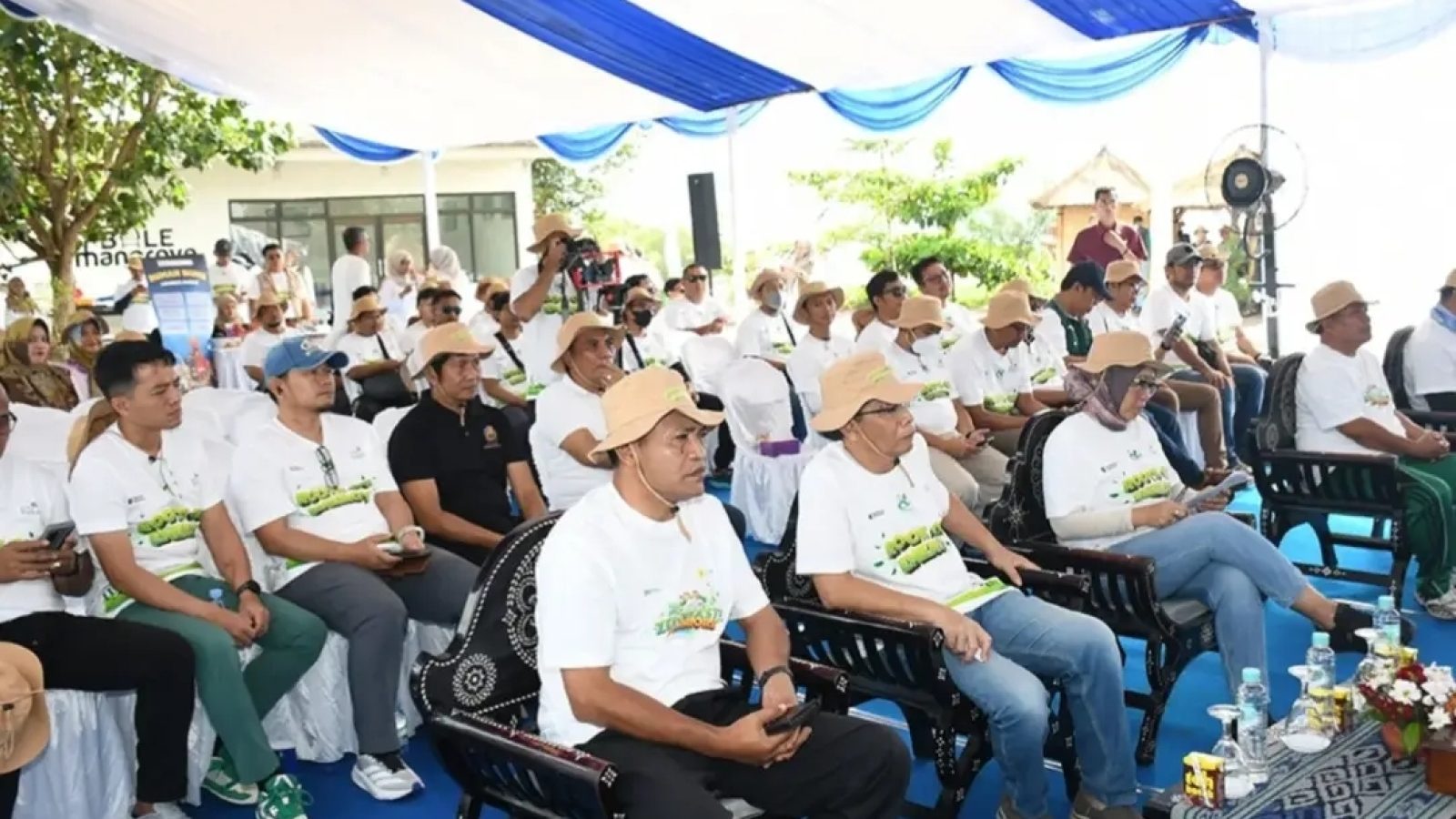 Penanaman Mamgrove Warnai Hari Menanam Pohon Nasional di Lombok Timur