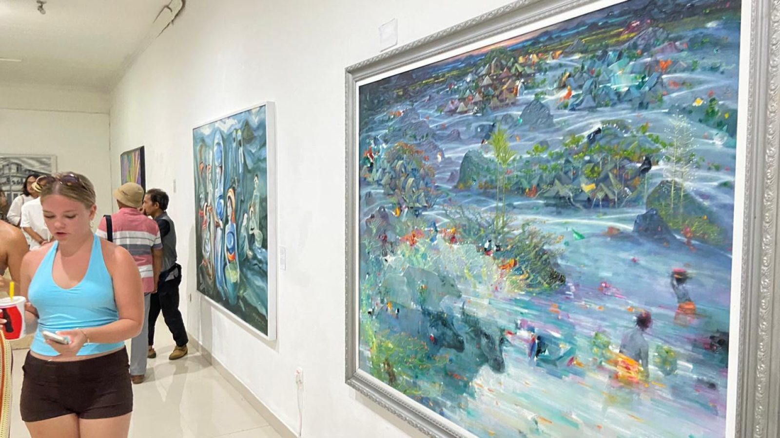 Menarik Perhatian Turis Manca Negara, Mandalika Art Community Gelar Pameran Seni Rupa Perdana