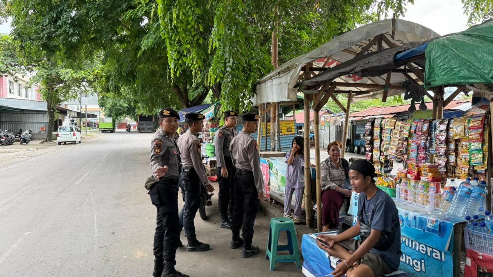 Cegah Premanisme, Polisi Patroli di Pusat Keramaian Mataram