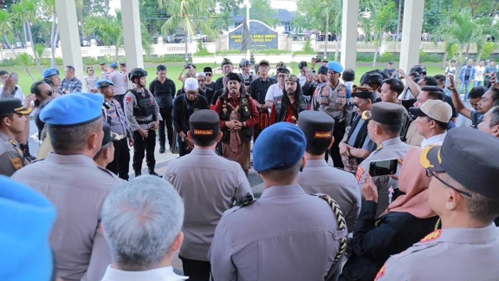 Dukung NTB Makmur Mendunia, Laskar Sasak Sambangi Polda NTB