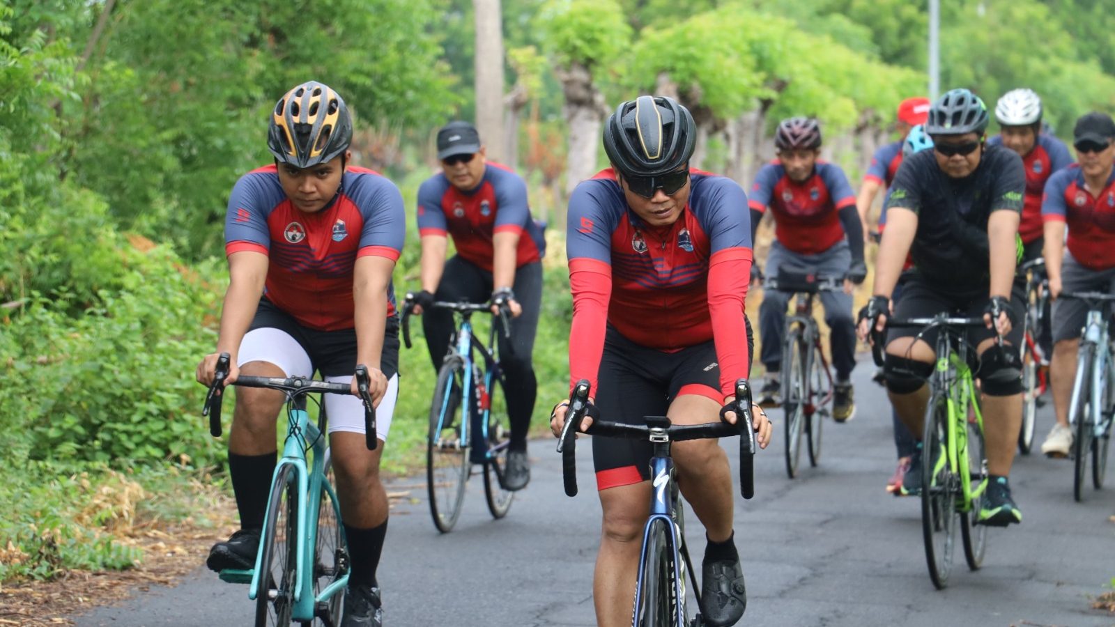 Kapolres Lombok Utara Kayuh Sepeda 60 Kilometer Demi Kumisah