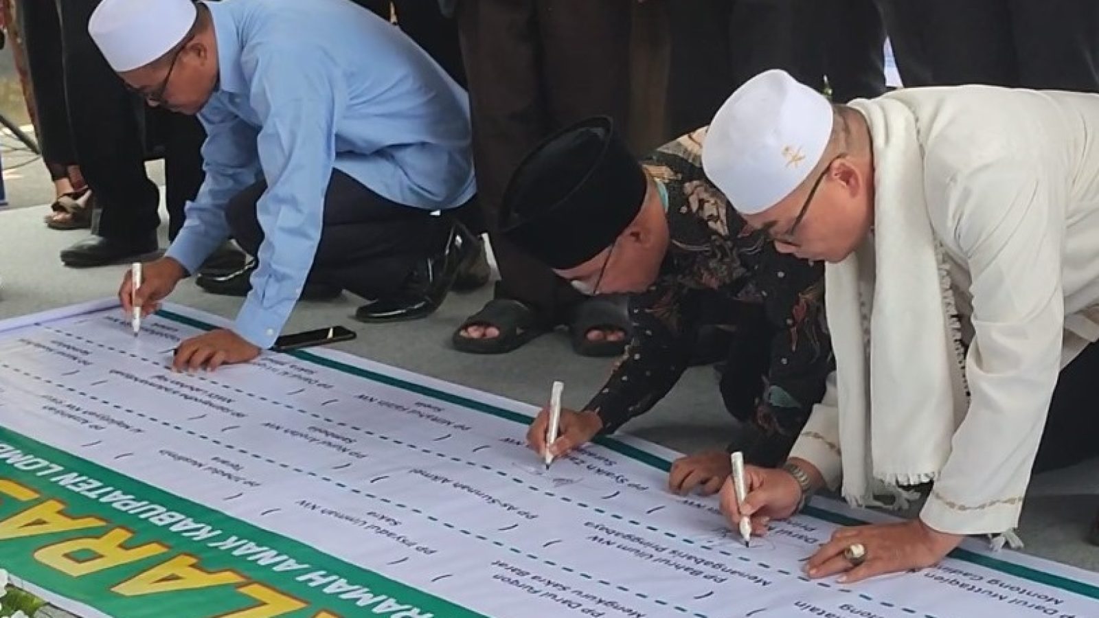 H.Shulhi Semangati Pesantren Membangun Benteng Perlindungan  Anak