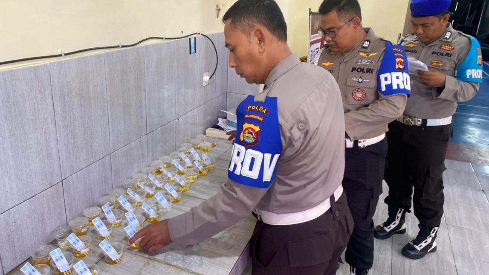 Ditpolairud Polda NTB Periksa Urine Seluruh Personel