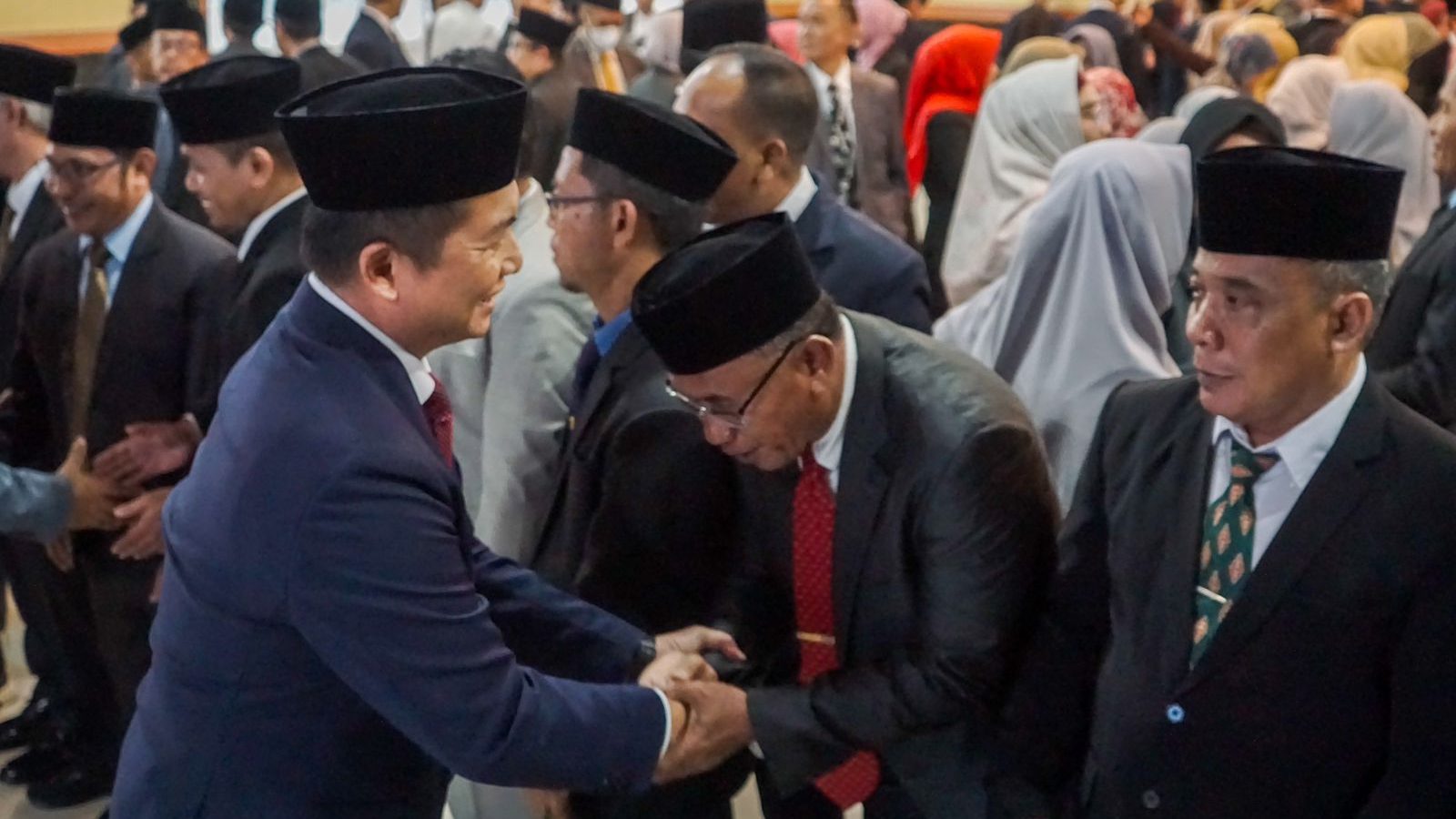 Mutasi 392 Pejabat Eselon III dan IV OPD Lingkup Pemprov NTB, Gubernur Tekankan Integritas