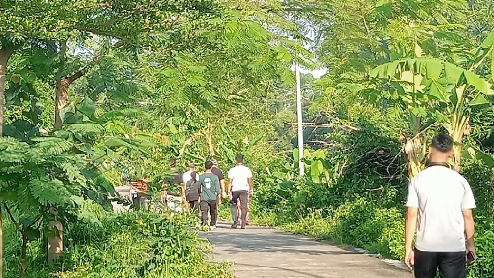 Taman Rekreasi Ruang Terbuka Hijau Kota Mataram, Rerimbunan Pohon Asri dan Jogging Track yang Menyehatkan