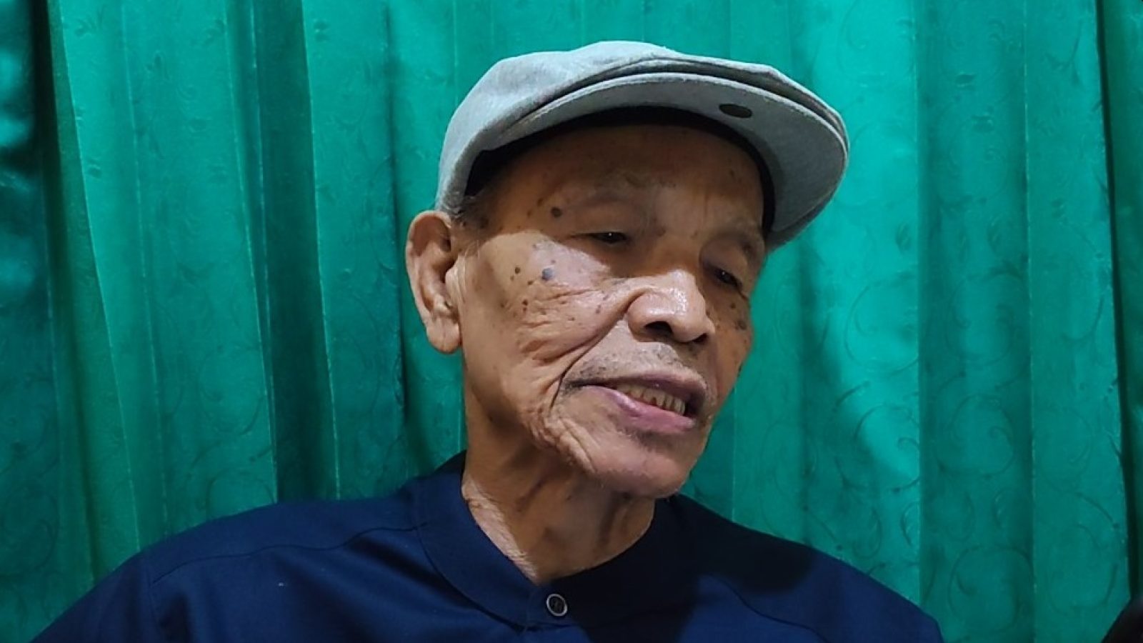 Dua Puisi H.Dienullah Rayes