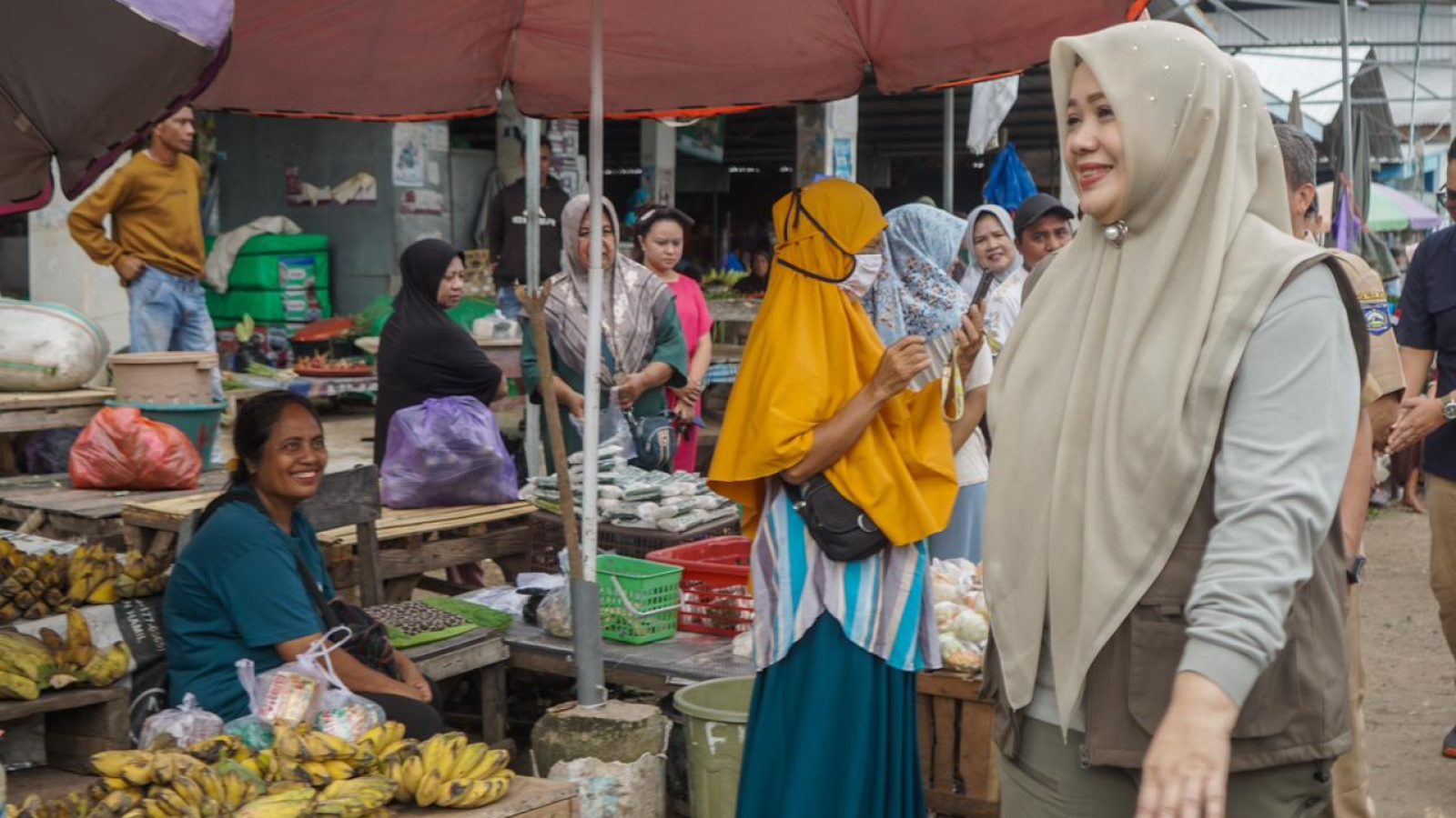 Wagub NTB Sidak di Pasar Amahami, Harga Sembako Stabil di Pertengahan Ramadhan