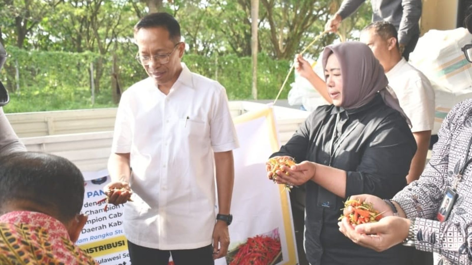 Kebutuhan Tinggi, Lombok Timur Datangkan Cabai Enrekang