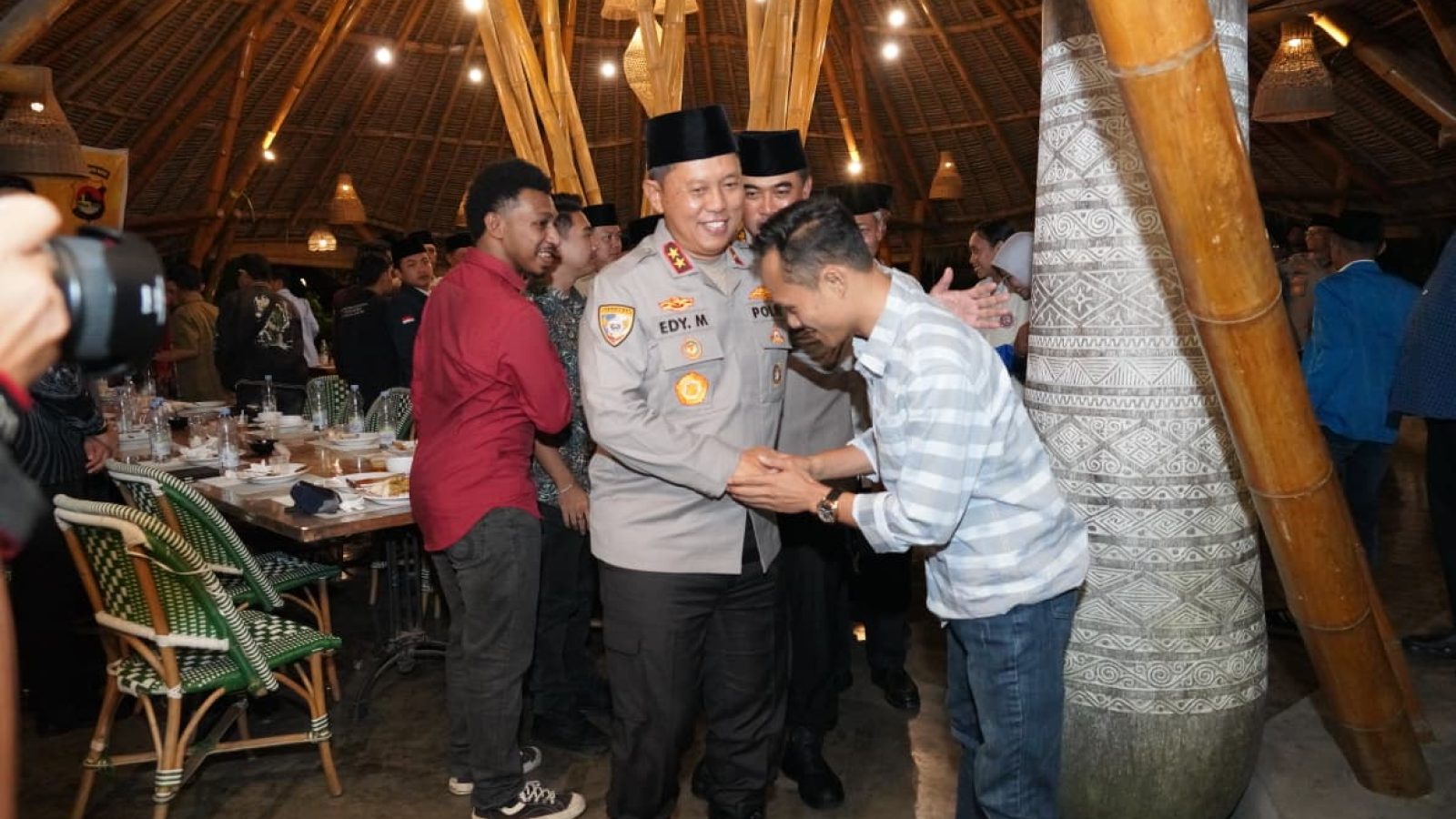 Hangatnya Bukber Kapolda NTB bersama OKP dan BEM, Bangun Sinergi Jaga NTB
