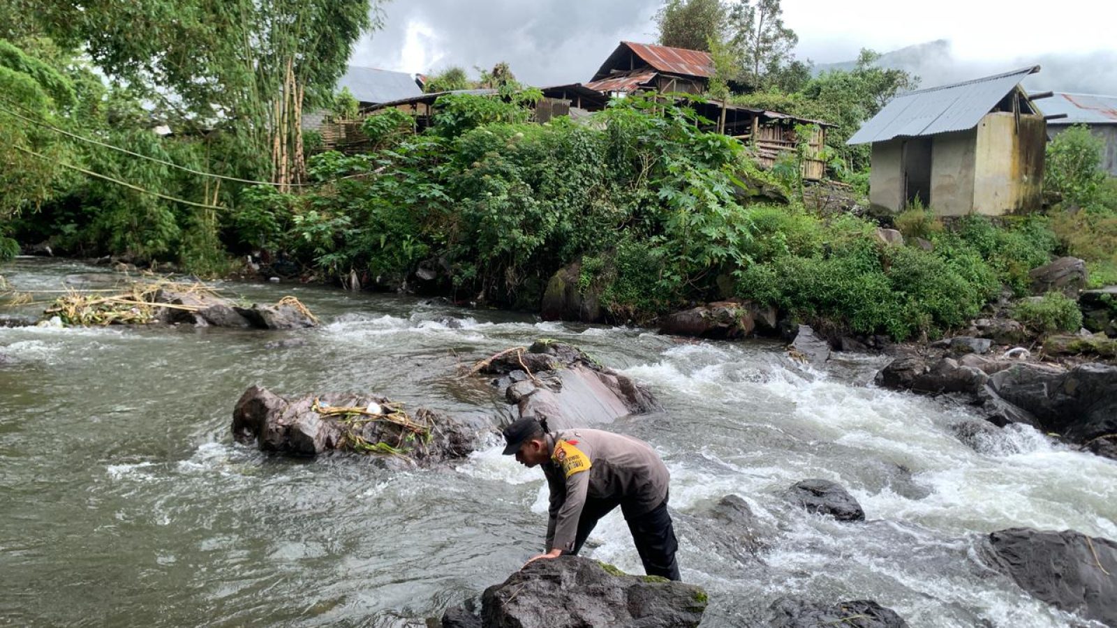 Bocah 2,5 Tahun di Sembalun Hilang Saat Bermain di Kubangan Air