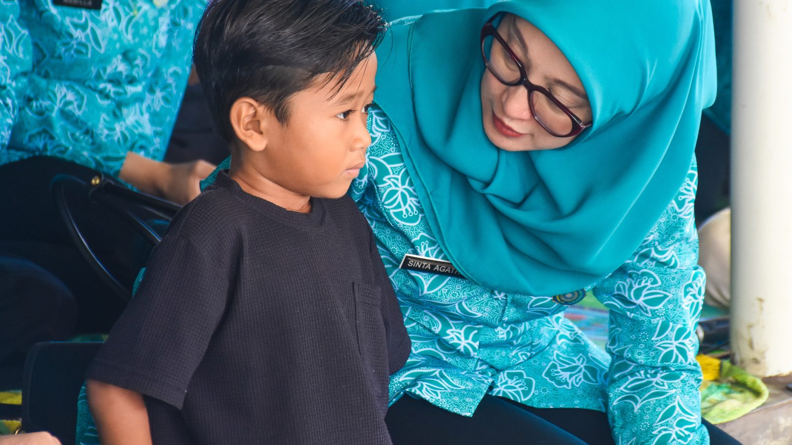 TP PKK NTB Sambangi Warga Pesisir Terdampak Cuaca Ekstrem