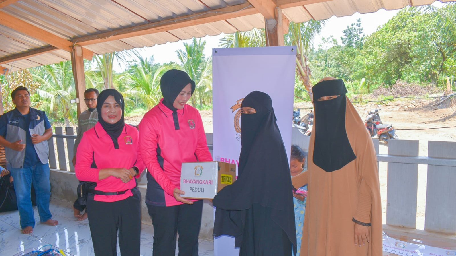 Ketua Bhayangkari NTB Tinjau Pesantren di Kaki Rinjani, Dorong Lahirnya Generasi Penghafal Al-Qur’an