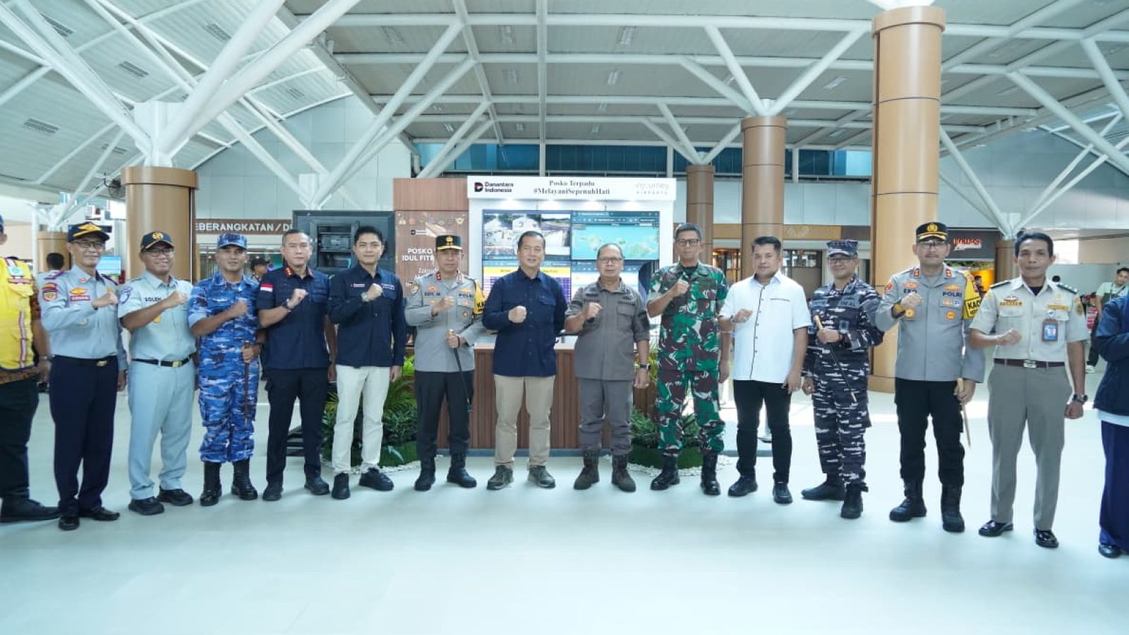 Kapolda NTB Pantau Mudik Lebaran di Bandara Internasional ZAM