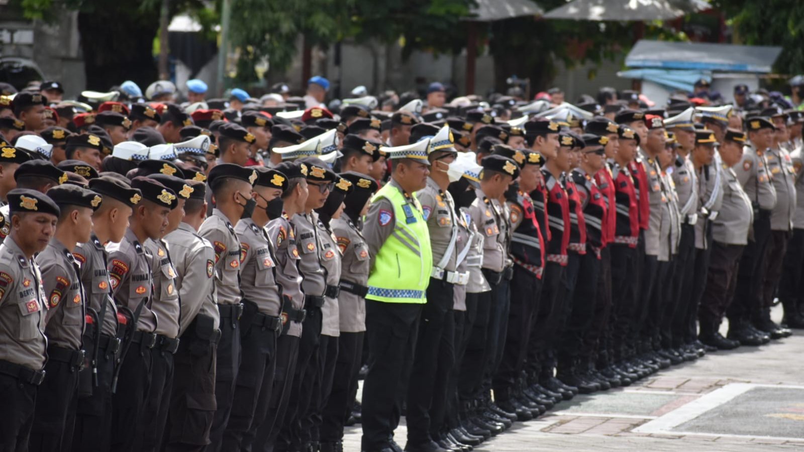 Ratusan Personel Gabungan  Siap Amankan Pawai Takbiran di Kota Mataram