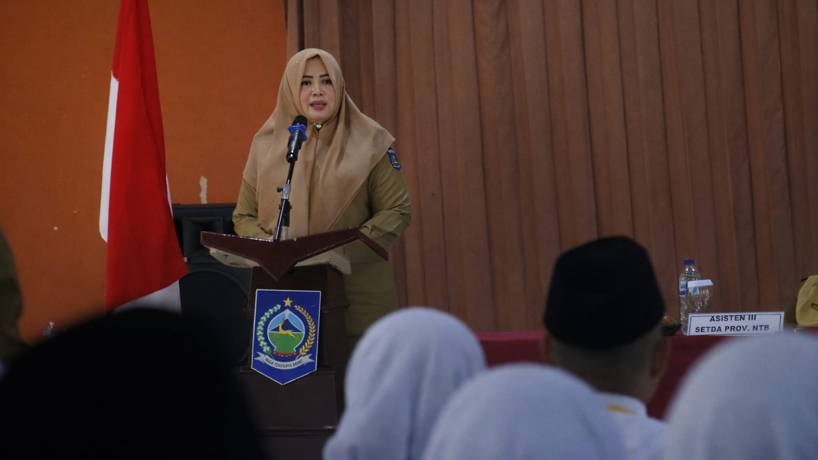 Buka Latsar CPNS Lingkup Pemprov NTB, Wagub Ingatkan Perjuangan Orang Tua