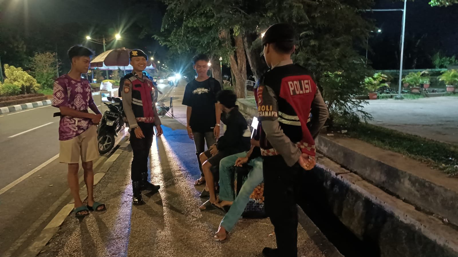 Patroli Kota Presisi Polda NTB Sasar Pertokoan dan Permukiman di Cakranegara