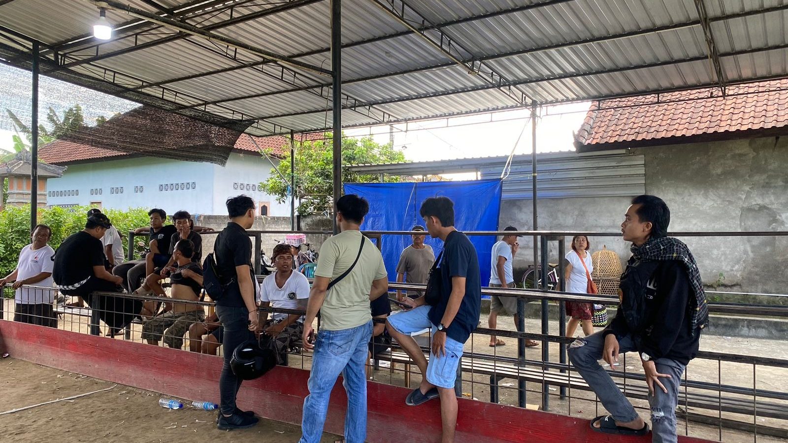 Tim Gabungan Polres Lombok Barat Amankan Lokasi Judi Sabung Ayam di Lembar