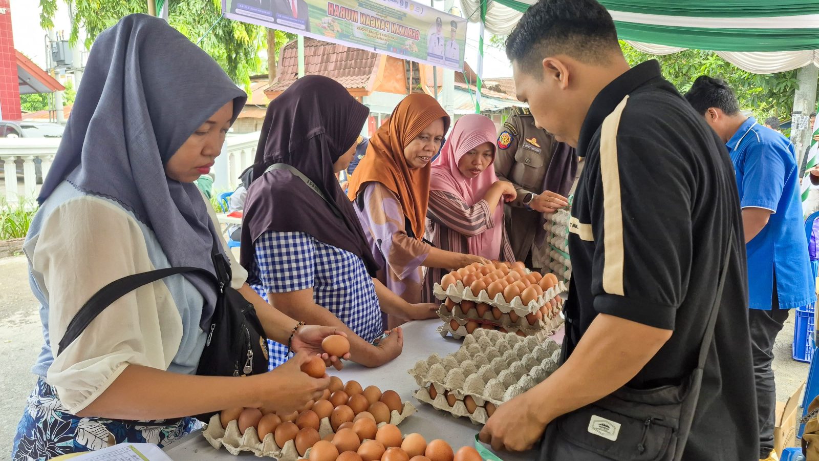 Peringati HUT ke-76, Satpol PP NTB Gelar GPM