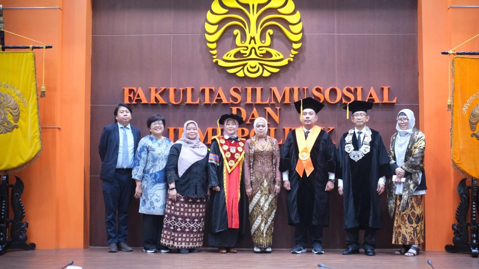 Encop Sopia Raih Gelar Doktor Bidang Ilmu Politik di Universitas Indonesia