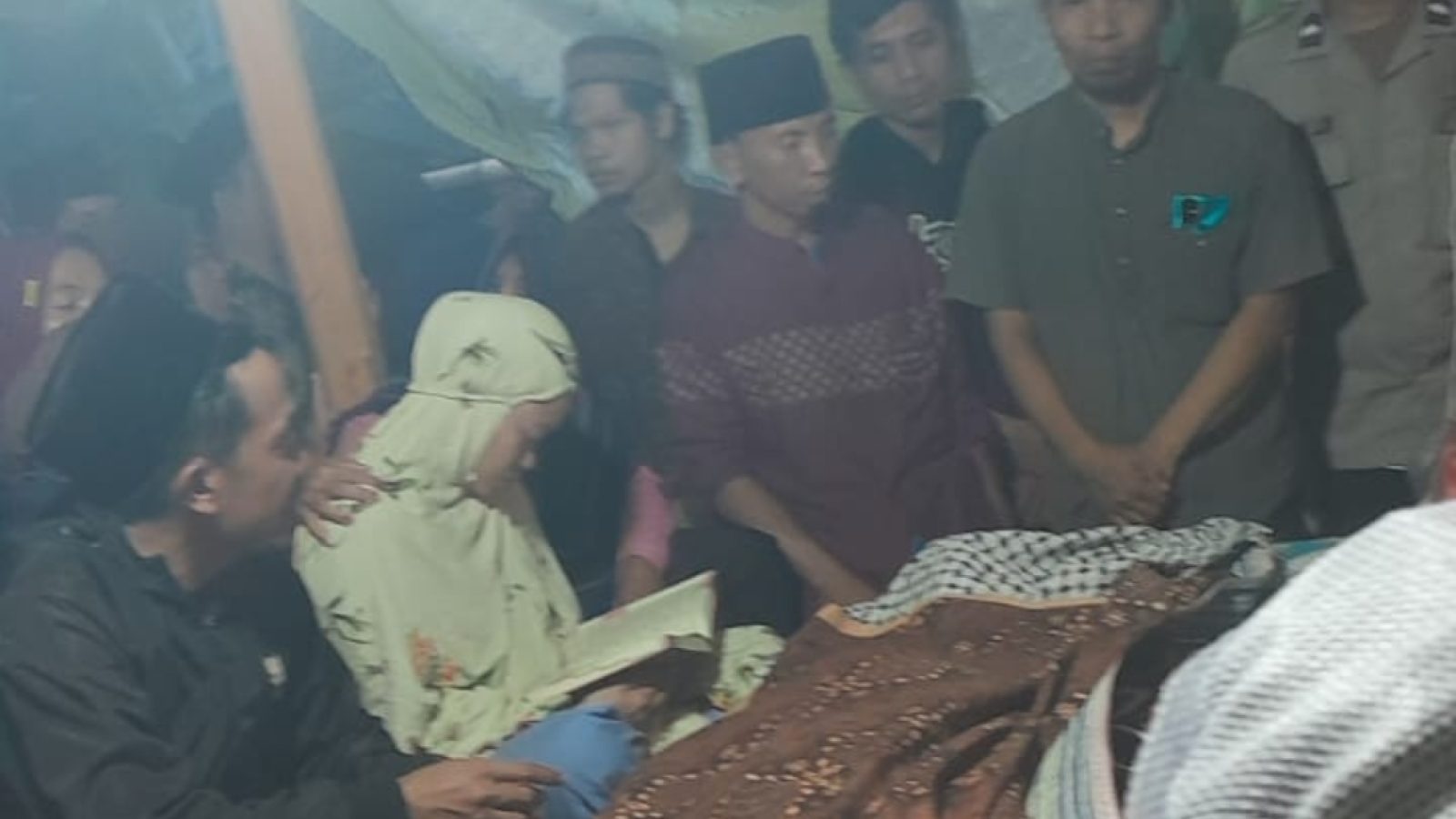 Warga Teniga Ditemukan Meninggal Dunia, Polisi Lakukan Penanganan TKP