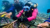 Ketua Bhayangkari Daerah NTB Tanam Terumbu Karang di Gili Sudak