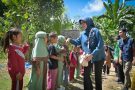 Hardiknas, Bunda Literasi Sapa Anak-Anak dari Pelosok Selatan Lombok