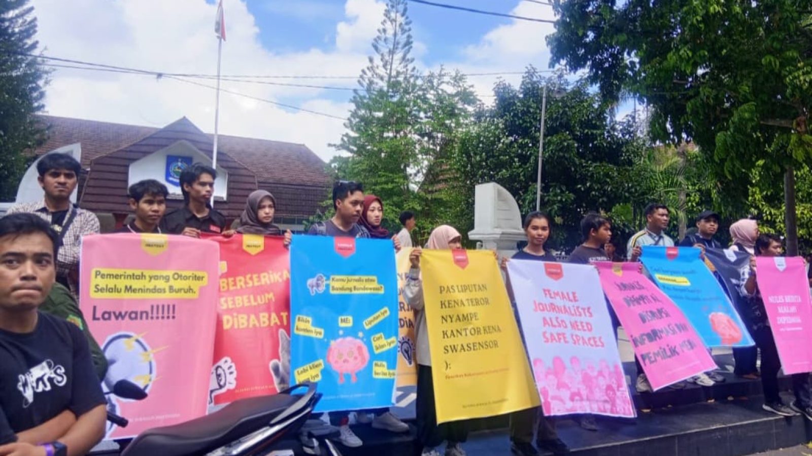 PWI dan Organisasi Pers di NTB Minta Perusahaan Tak PHK Jurnalis