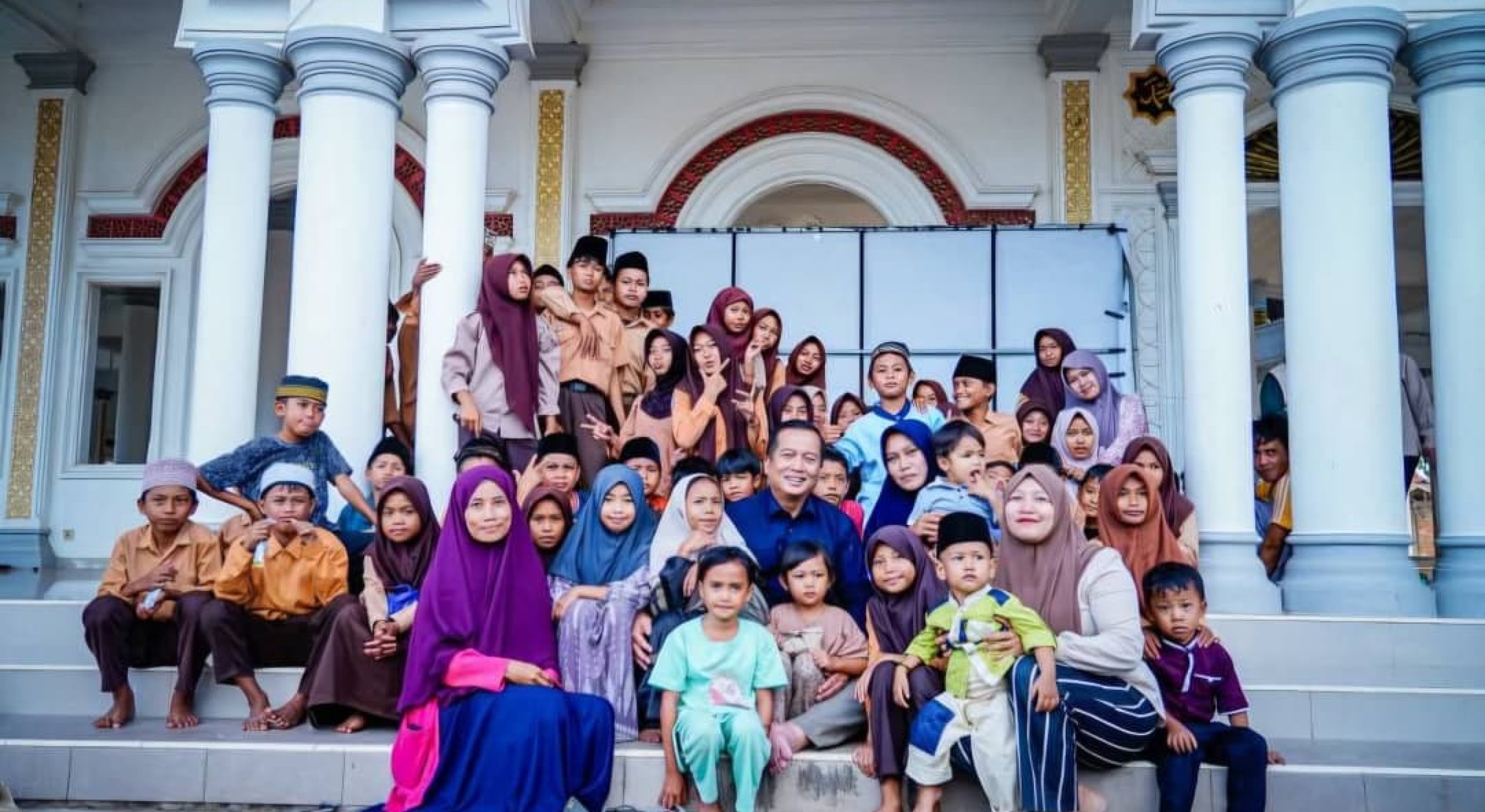 Di Lunyuk, Gubernur NTB Dongengkan Alam dan Masa Depan Anak