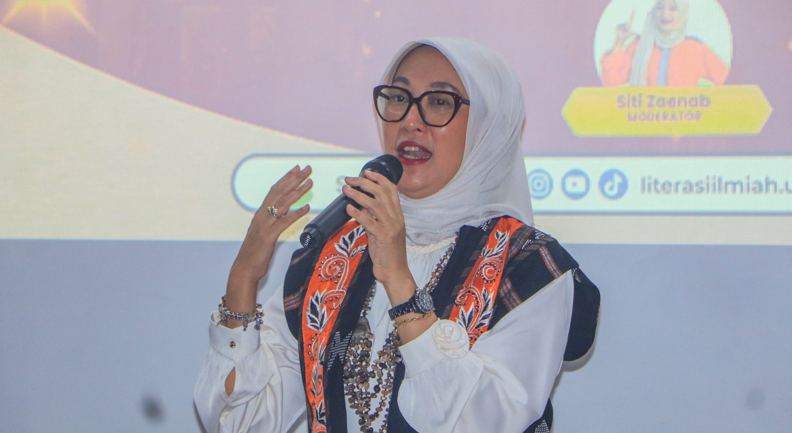 Bunda Sinta Minta Sikapi Kemajuan Teknologi AI dengan Bijak