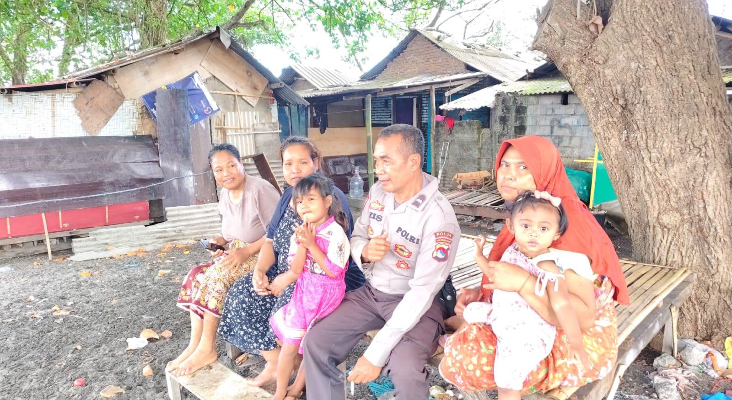 Sambangi Nelayan Pantai Viral Ampenan, Ditbinmas Polda NTB Ajak Warga Jaga Kamtibmas