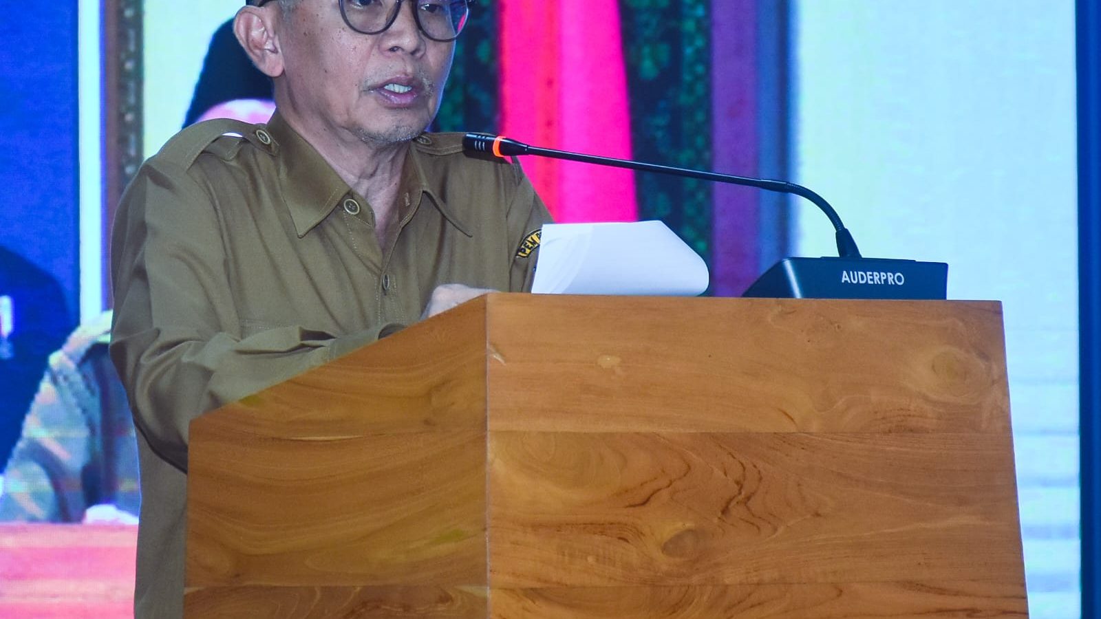 Pemprov NTB Dukung Lima Raperda Prakarsa DPRD, Jadi Jawaban Persoalan Sosial dan Ekonomi Daerah