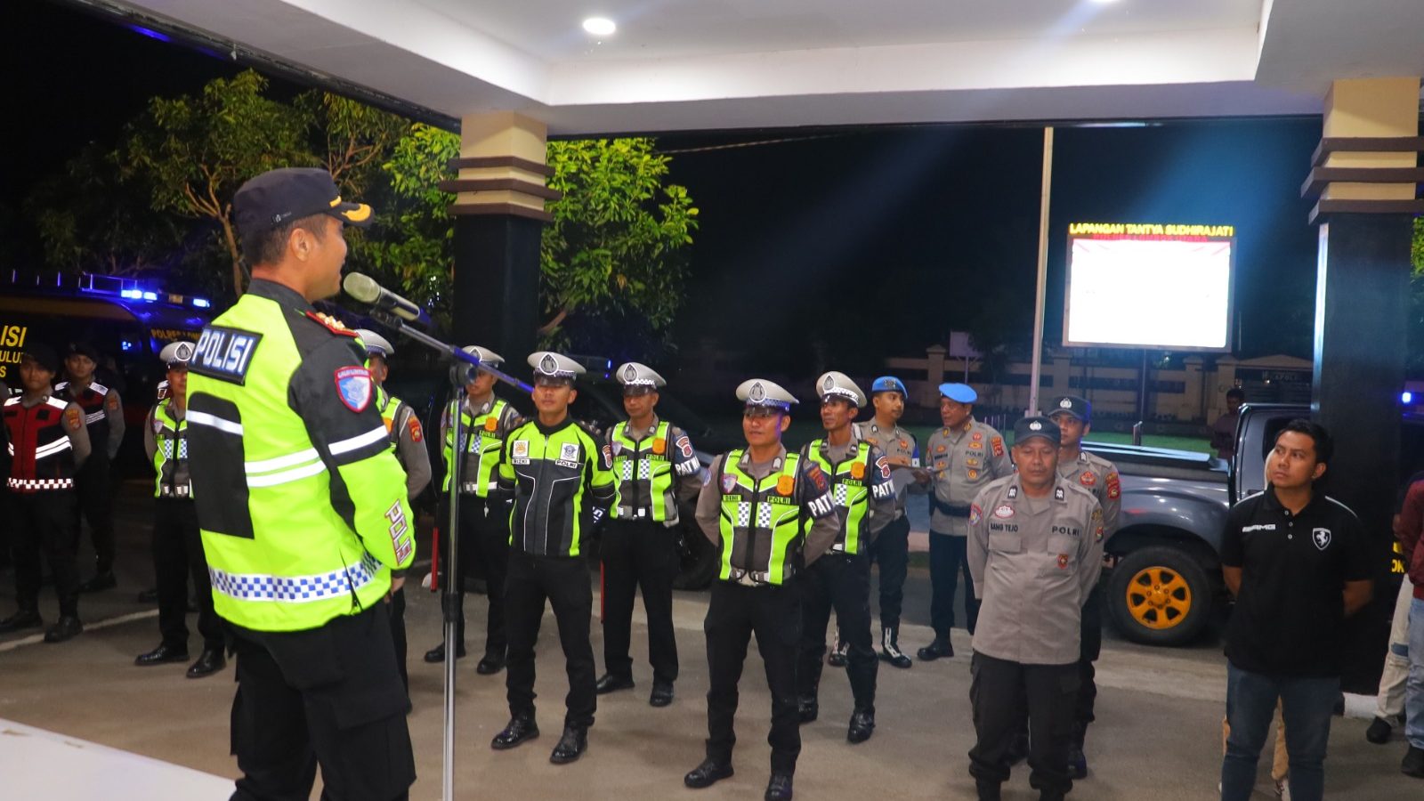 Kapolda NTB Instruksikan Tak Ada Ruang Bagi Penjahat di Gumi Dayan Gunung 