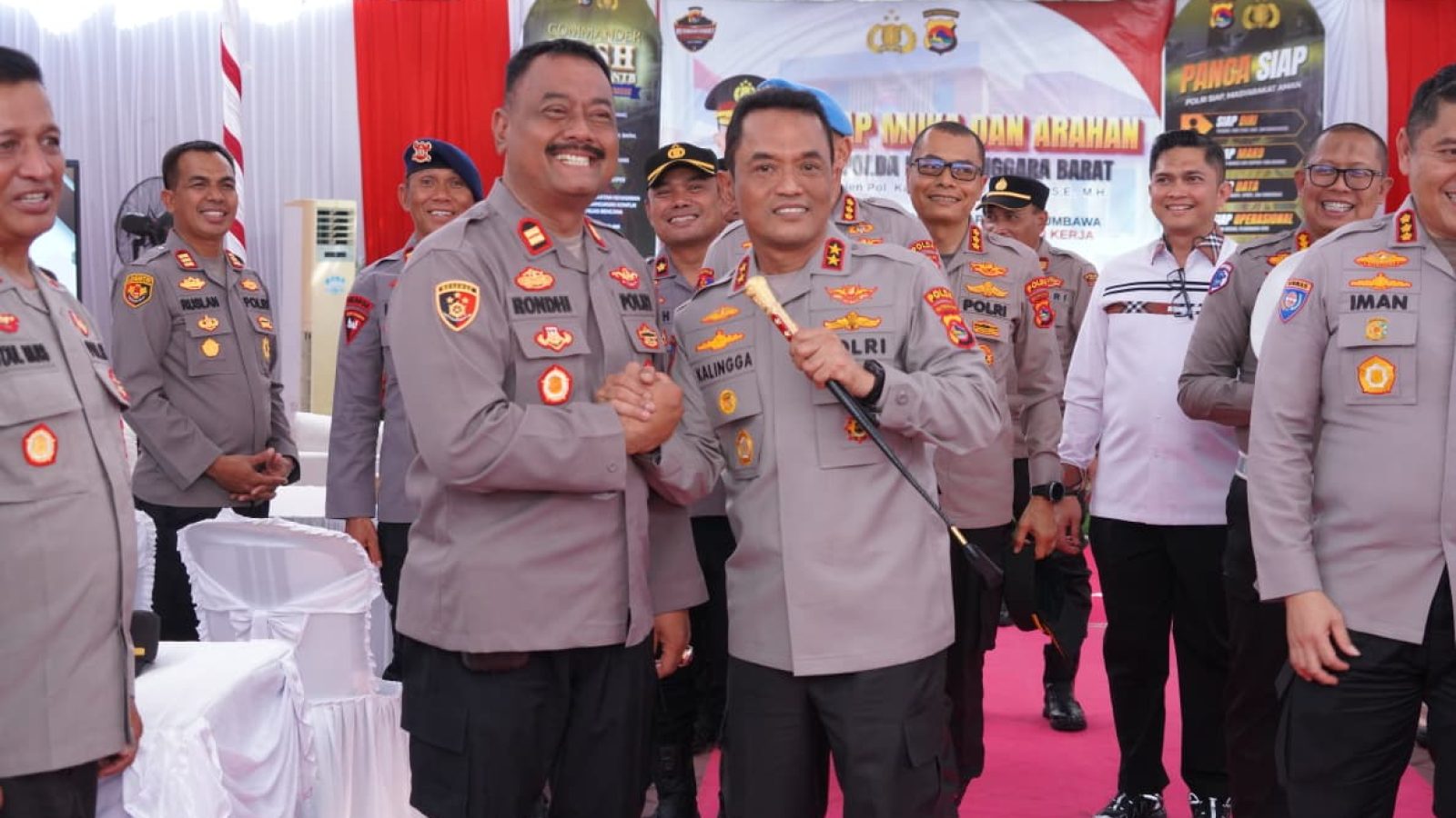 Kapolda NTB Tekankan Pelayanan Humanis dan Berbagi dengan Warga
