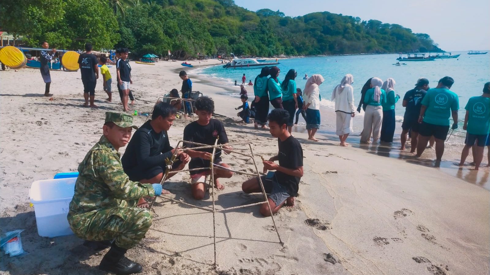 Lestarikan Pesisir, Puluhan Relawan dan Pegiat Lingkungan, Rehabilitasi Terumbu Karang
