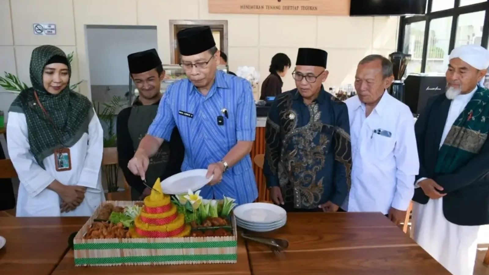 Wabup Lotim Apresiasi Menjamurnya Kedai Kopi