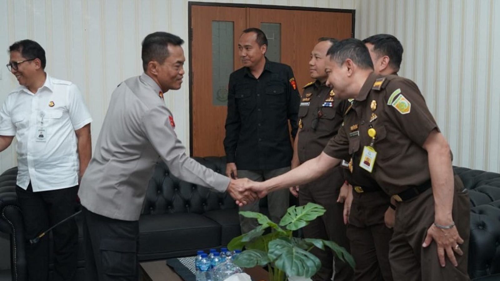 Rapatkan Barisan Dalam Penegakan Hukum, Polda dan Kejati NTB Padukan Kekuatan