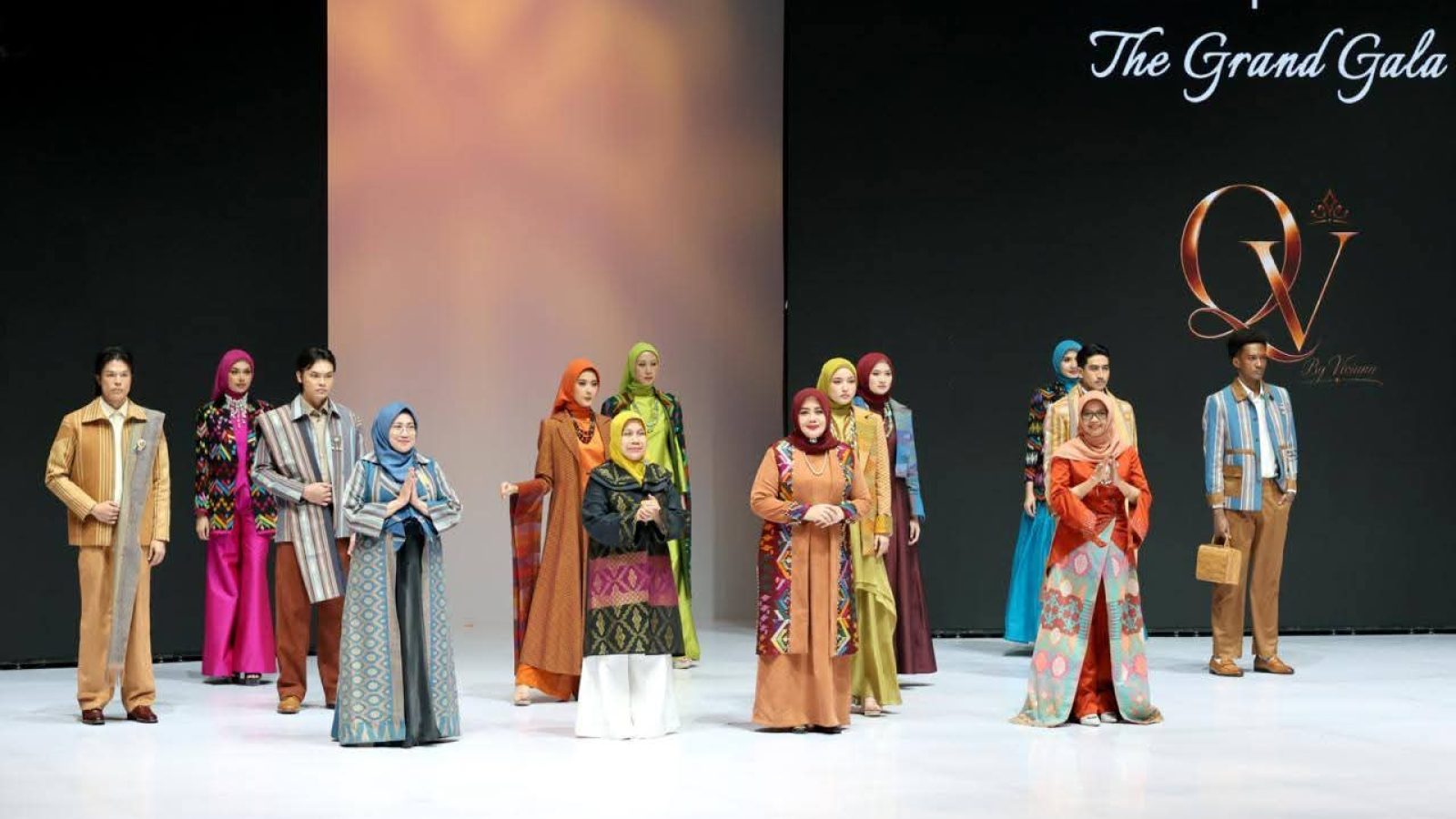 Wagub NTB Promosikan Tenun Daerah di Indonesia Fashion Week 2026